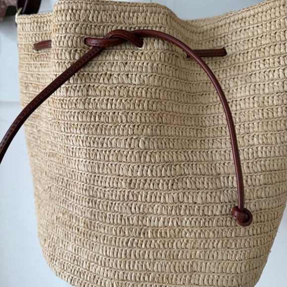 Sezane Farrow Bag in Natural Raffia - Picture 2 of 4